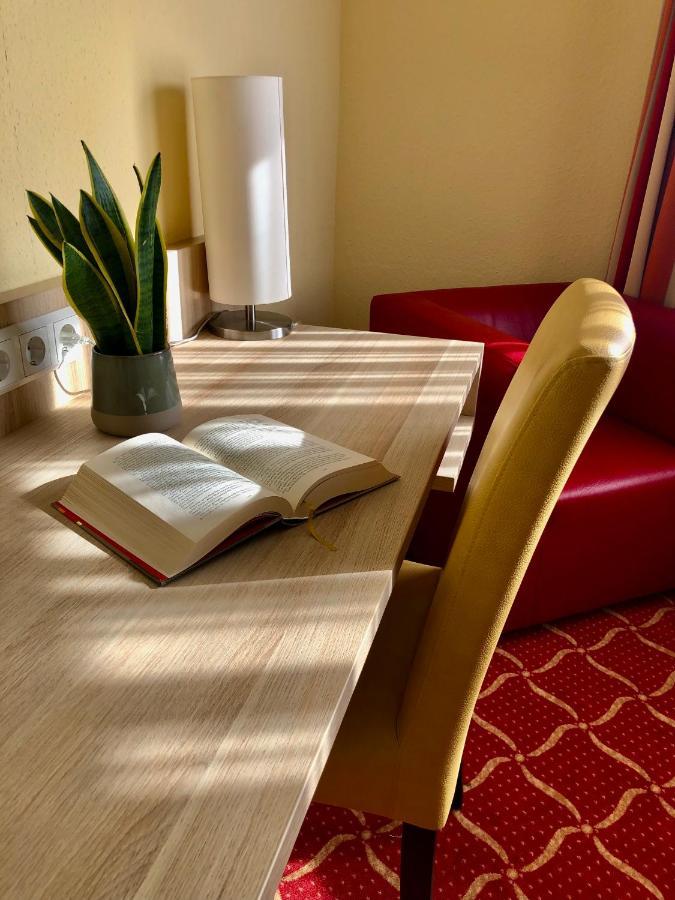 Montana Hotel Koeln-Bonn Airport Troisdorf Ngoại thất bức ảnh